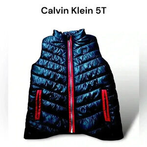NWOT Calvin Klein kid’s sz5 puffer vest w red appliqué. 15% dsct w 2+ bundle!
